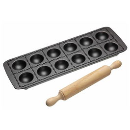 World of Flavours Italian Twelve Hole Non-Stick Ravioli Mould