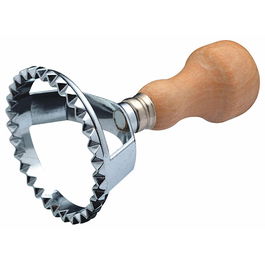 World of Flavours Italian 5.5cm Round Ravioli Cutter